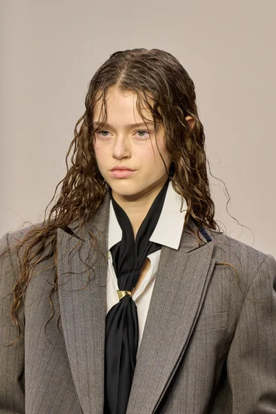 Look 70